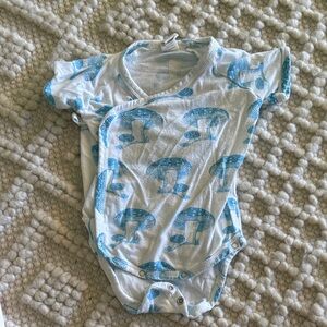 kate quinn White Baby Onesie with Light Blue Print